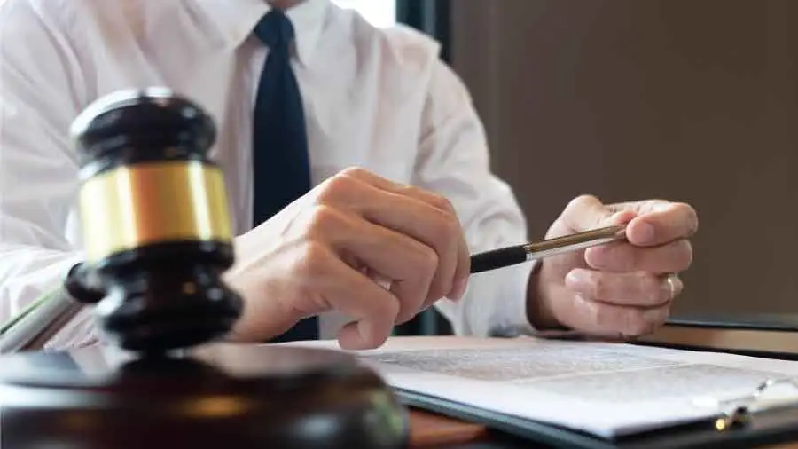 الخدمات القانونية في الإمارات